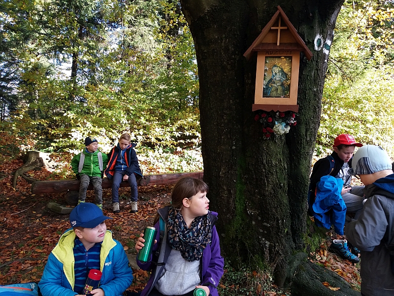 Wycieczka w Beskid Makowski kl. 3a - zdjęcie 4