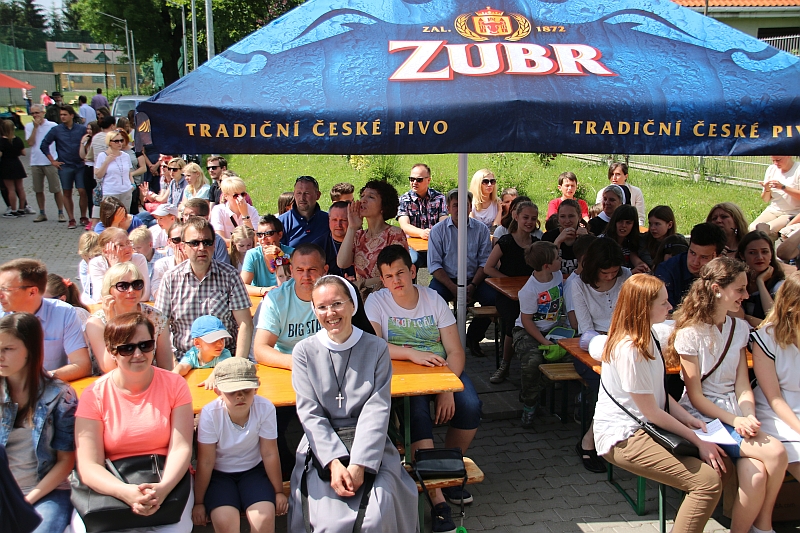 FESTYN RODZINNY W ZESPOLE SZKÓŁ SIÓSTR NAZARETANEK W KRAKOWIE - 2017 - zdjęcie 2