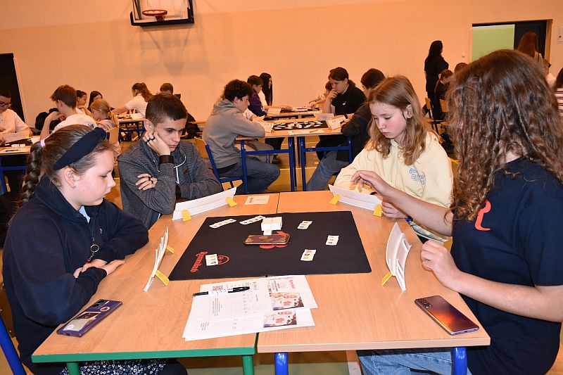 III Małopolskie Mistrzostwa Szkół w Rummikub - zdjęcie 18