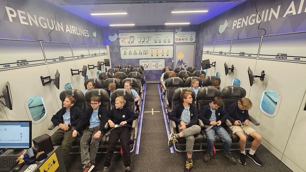 Wycieczka do Centrum Edukacji Lotniczej Kraków Airport 2025 - zdjęcie 18