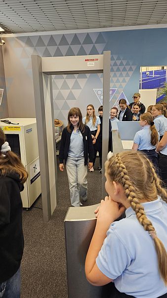 Wycieczka do Centrum Edukacji Lotniczej Kraków Airport 2025 - zdjęcie 27