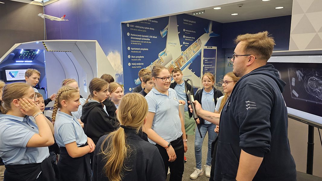 Wycieczka do Centrum Edukacji Lotniczej Kraków Airport 2025 - zdjęcie 29
