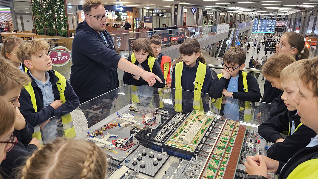 Wycieczka do Centrum Edukacji Lotniczej Kraków Airport 2025 - zdjęcie 32