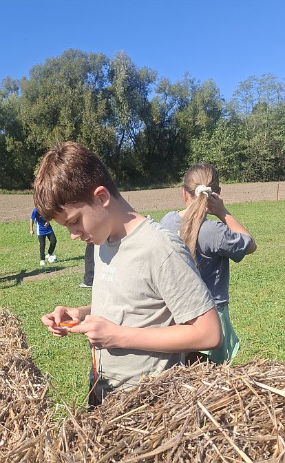 Jesienna integracja klas szóstych w ''Azymut Żbika'' - zdjęcie 34