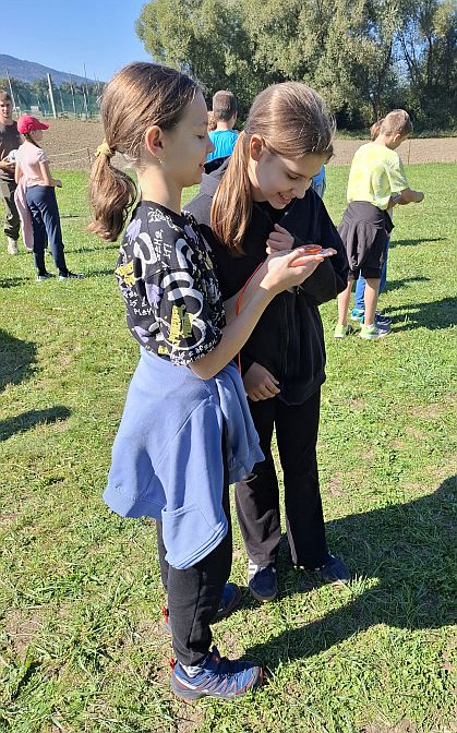 Jesienna integracja klas szóstych w ''Azymut Żbika'' - zdjęcie 40