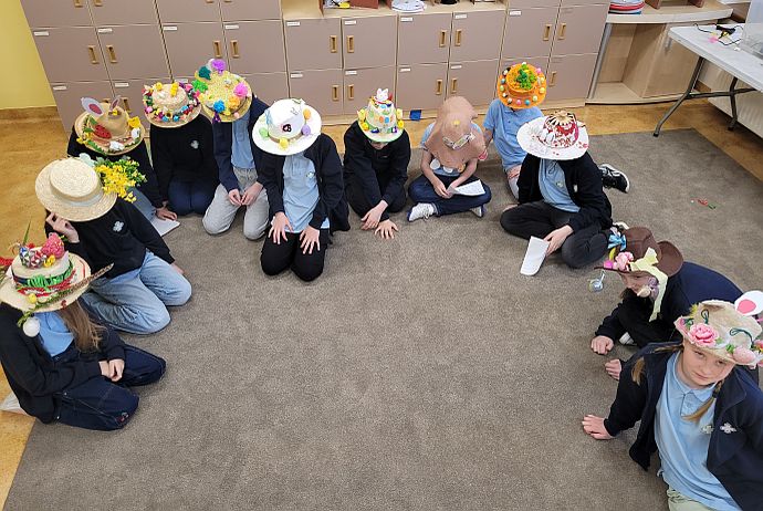 Relacja z lekcji języka angielskiego – Easter Bonnets 2025