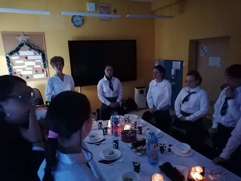 Grudniowe atrakcje w klasie 6 A - zdjęcie 22