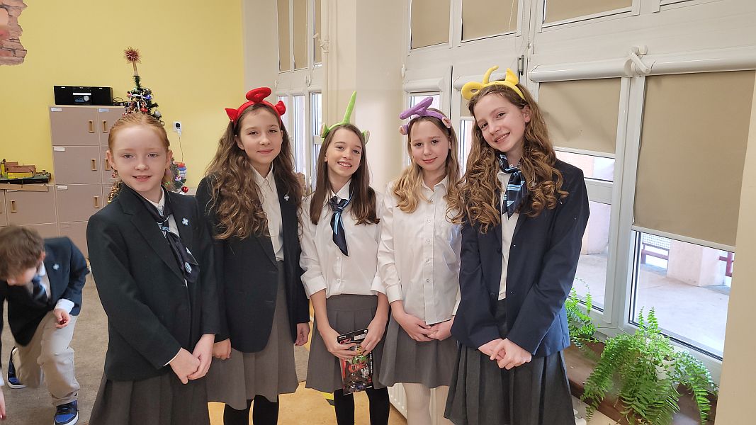 Warsztaty i kolędowanie 2025 w 5a - zdjęcie 10