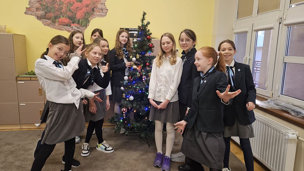 Warsztaty i kolędowanie 2025 w 5a - zdjęcie 1