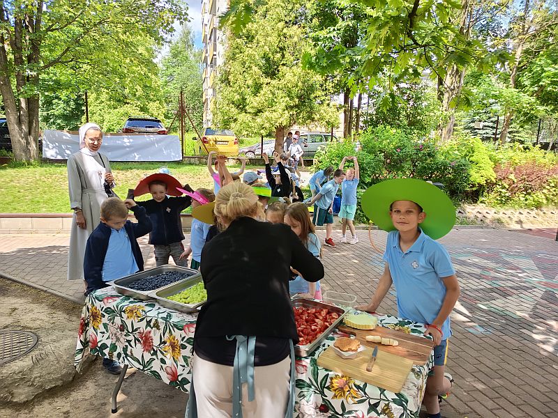 ZDROWO I KOLOROWO – WIOSENNY PIKNIK - zdjęcie 13