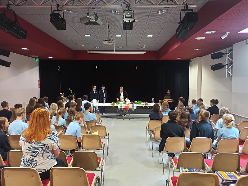 Innowacja pedagogiczna: Język angielski spotyka kulturę Dalekiego Wschodu - zdjęcie 24