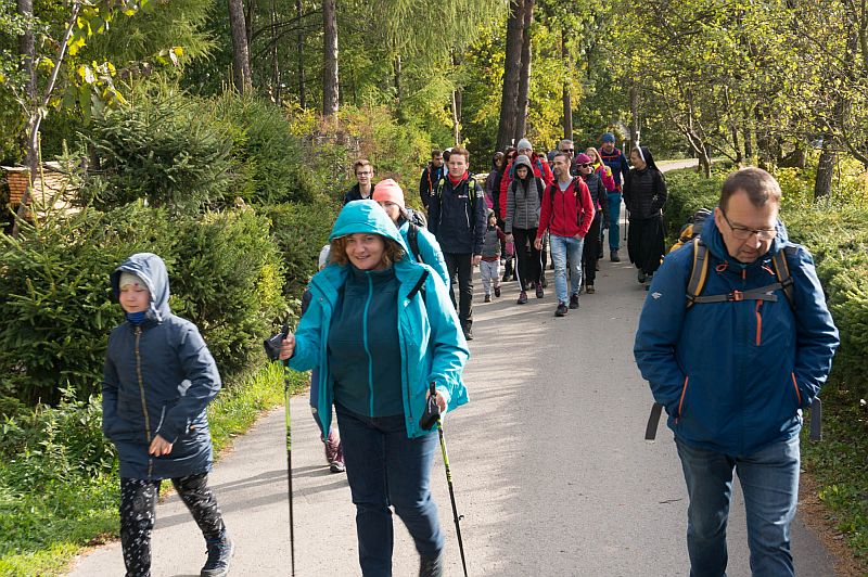 Drugie wyjście Koła Turystycznego – jesienna Hala Krupowa - zdjęcie 1