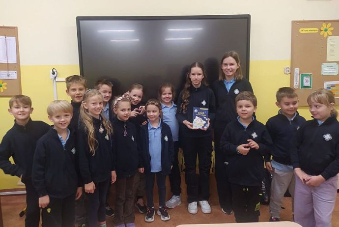 Kosmiczny Rok- Starsi Młodszym